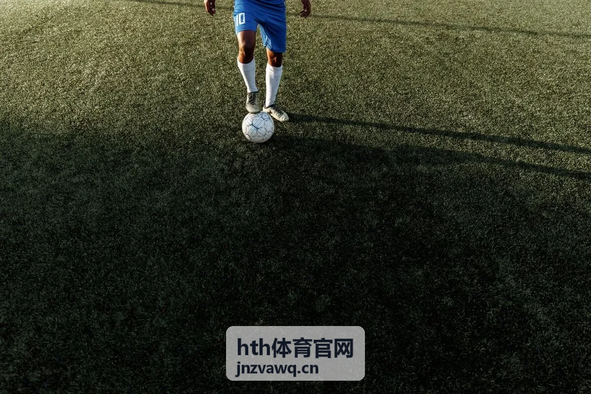 hth体育官网球队阵容组织中场许砚之训练照片